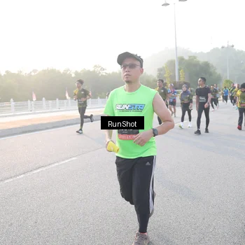 Runner Photo 6833229