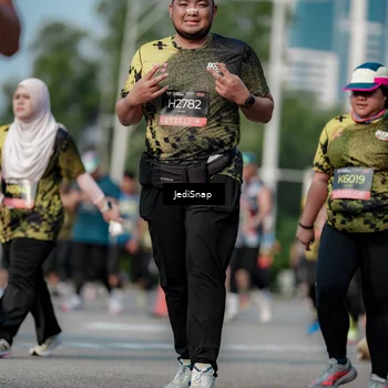 Runner Photo 6833230