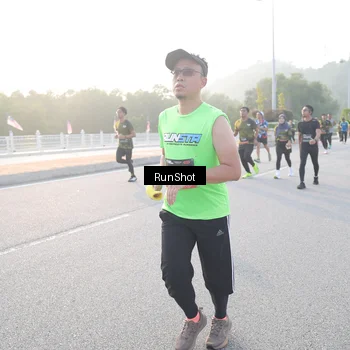 Runner Photo 6833233