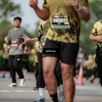 Runner Photo 6833235