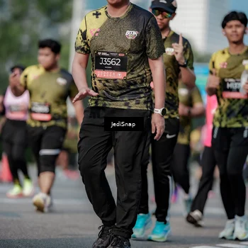 Runner Photo 6833241