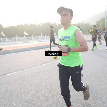 Runner Photo 6833244
