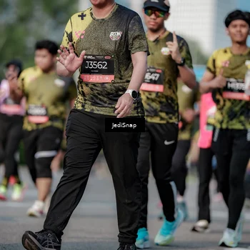 Runner Photo 6833245