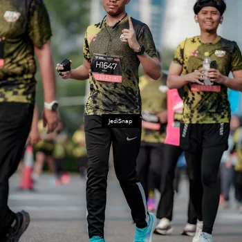 Runner Photo 6833246