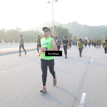 Runner Photo 6833253