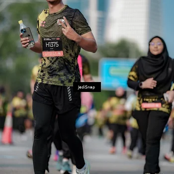 Runner Photo 6833256