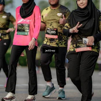 Runner Photo 6833273