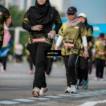 Runner Photo 6833274