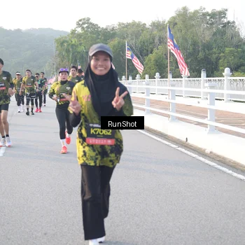 Runner Photo 6833301