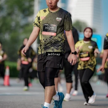 Runner Photo 6833318