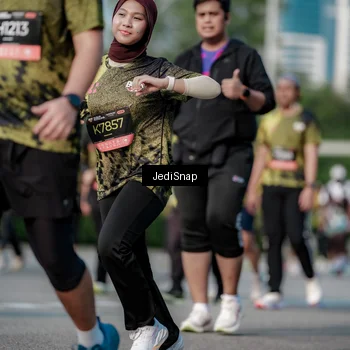 Runner Photo 6833335