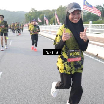 Runner Photo 6833336