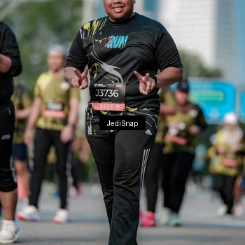 Runner Photo 6833338
