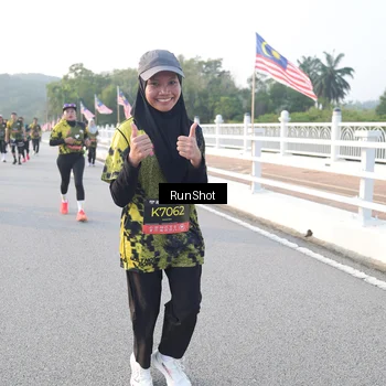 Runner Photo 6833342