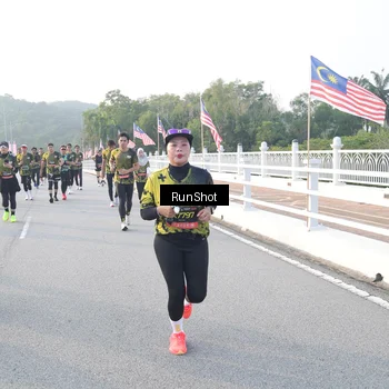 Runner Photo 6833361