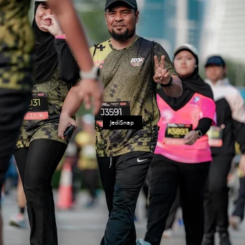 Runner Photo 6833378