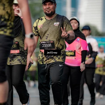 Runner Photo 6833379