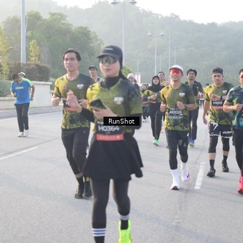 Runner Photo 6833419