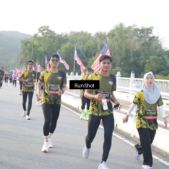 Runner Photo 6833432