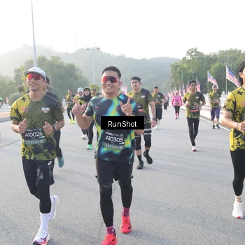 Runner Photo 6833443