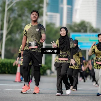 Runner Photo 6833445