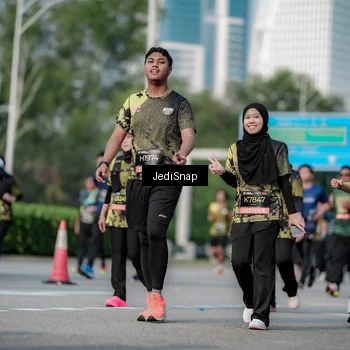 Runner Photo 6833447