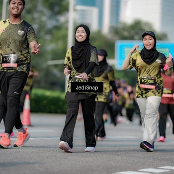 Runner Photo 6833452