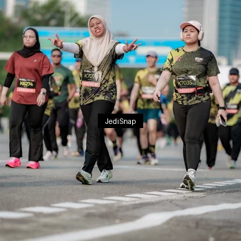 Runner Photo 6833464