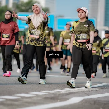 Runner Photo 6833474