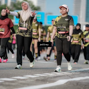Runner Photo 6833481