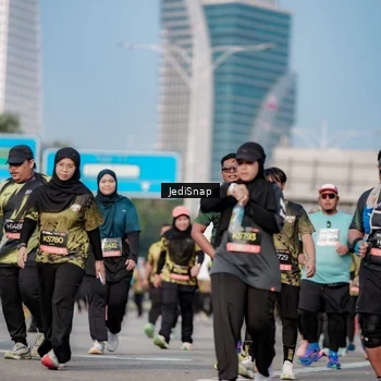 Runner Photo 6833518