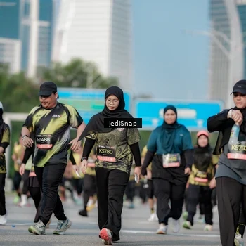 Runner Photo 6833521