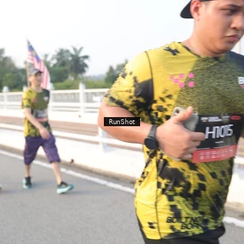 Runner Photo 6833528