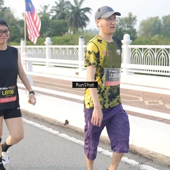 Runner Photo 6833538