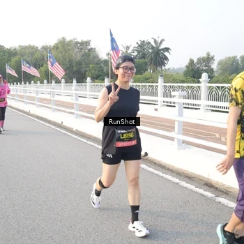 Runner Photo 6833549