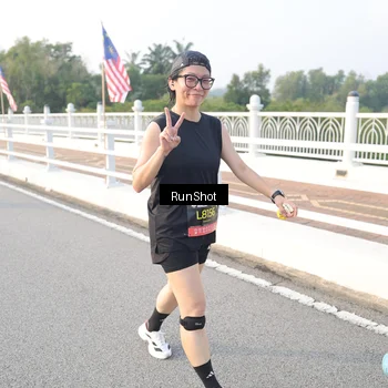 Runner Photo 6833563