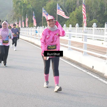Runner Photo 6833572
