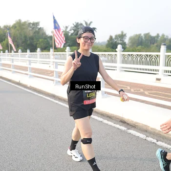Runner Photo 6833574