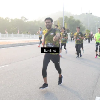 Runner Photo 6833595
