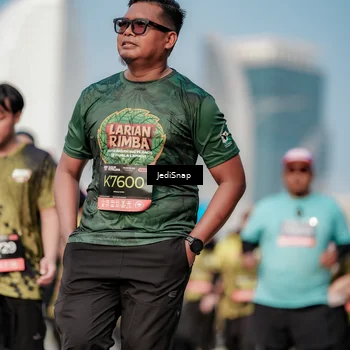 Runner Photo 6833608