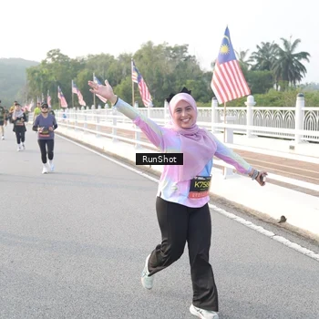 Runner Photo 6833633