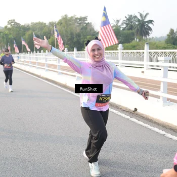 Runner Photo 6833638