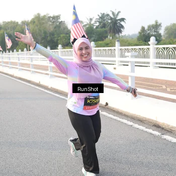 Runner Photo 6833644