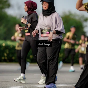 Runner Photo 6833647