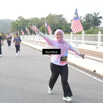 Runner Photo 6833649