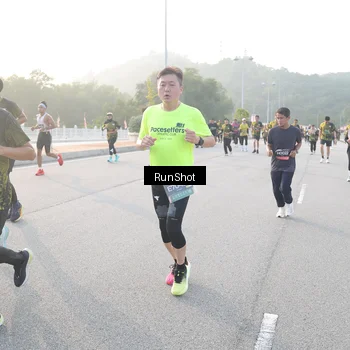 Runner Photo 6833654
