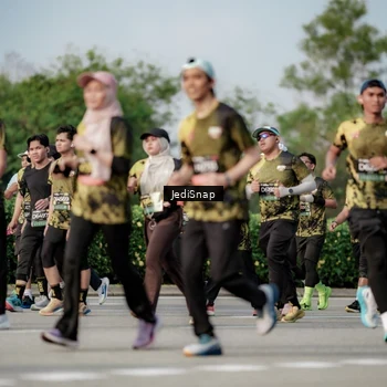 Runner Photo 6833657