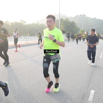 Runner Photo 6833660
