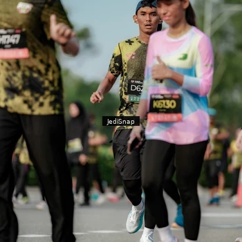 Runner Photo 6833666