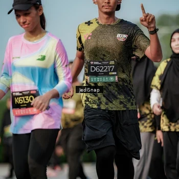 Runner Photo 6833673